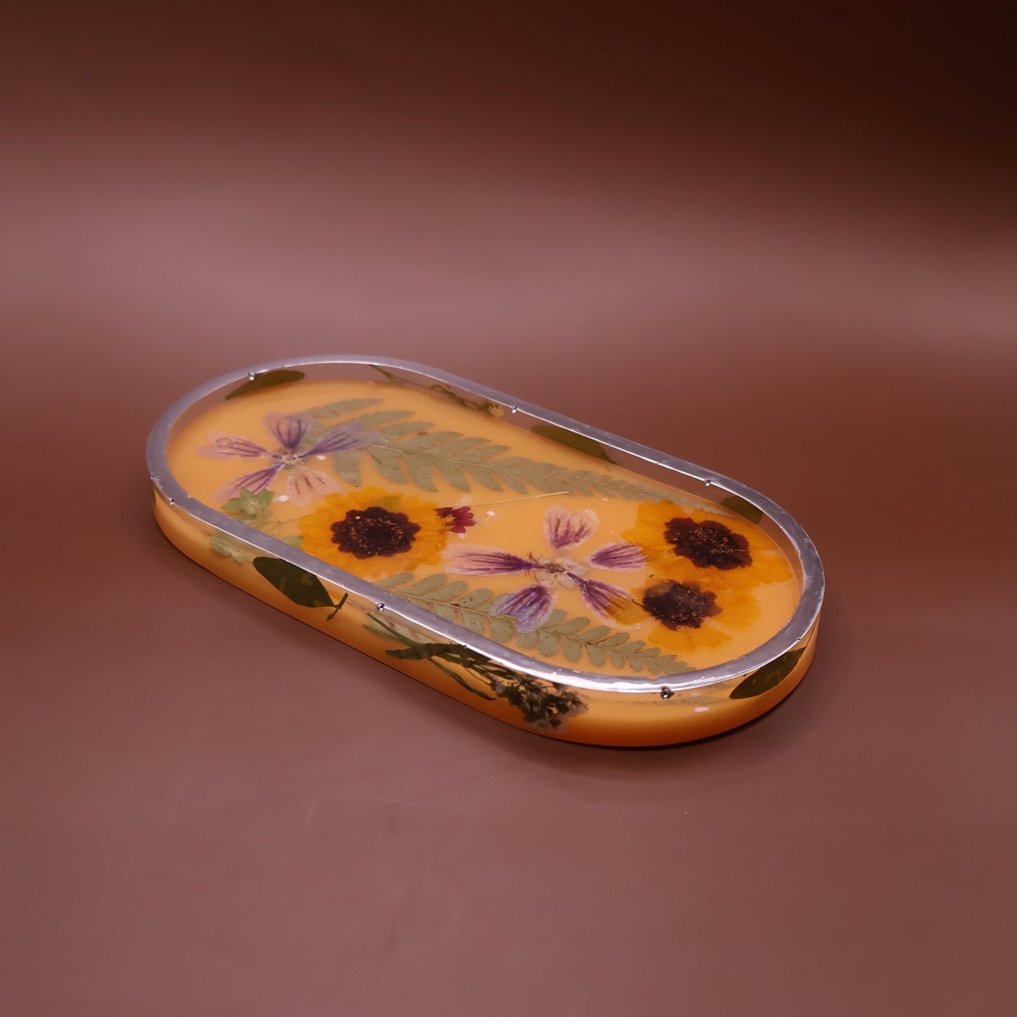 Medium tray