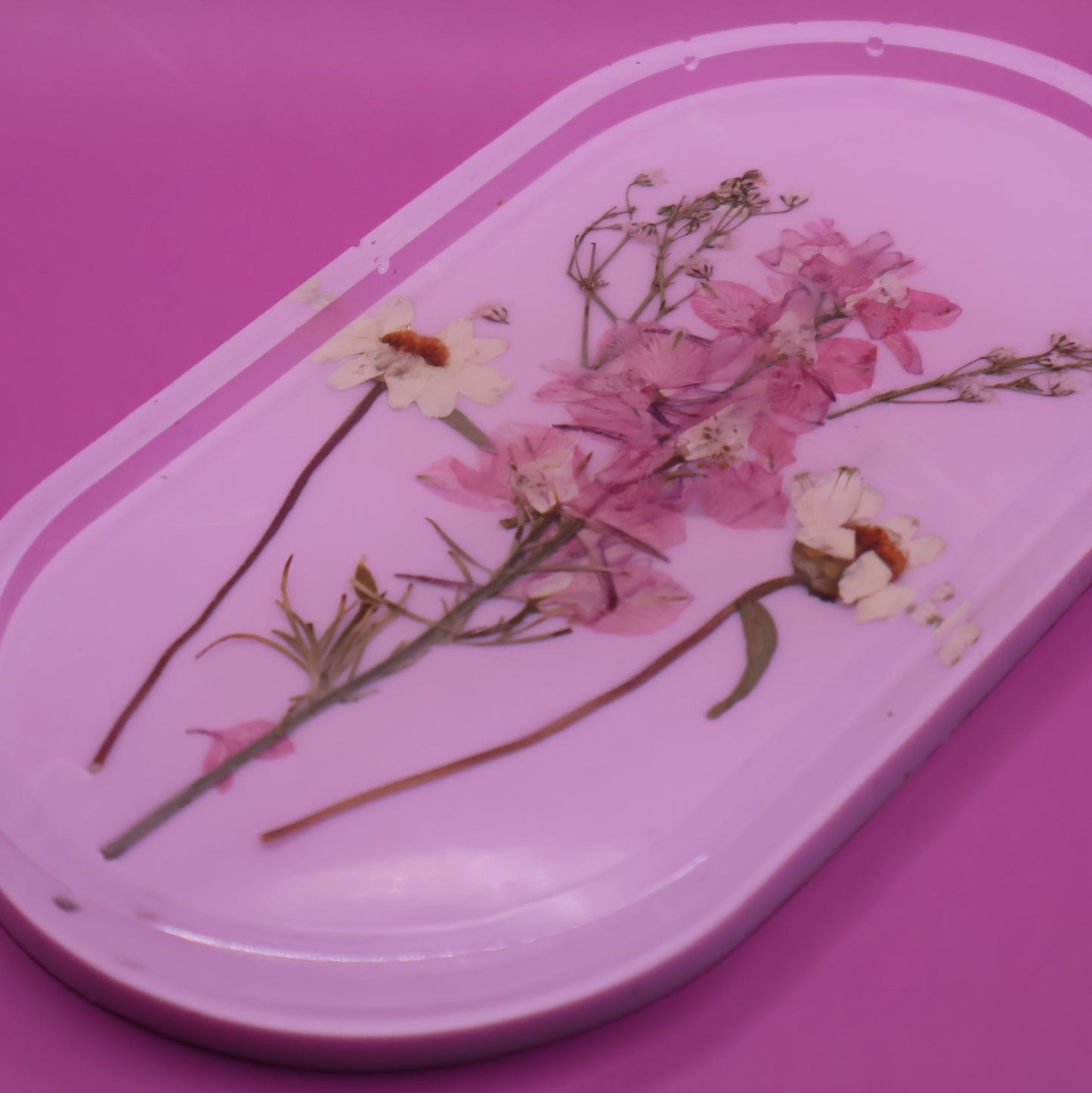 Medium tray