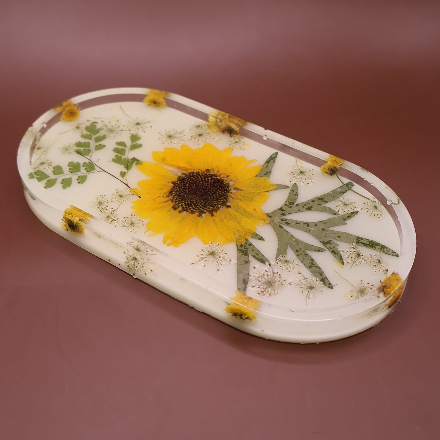 Medium tray