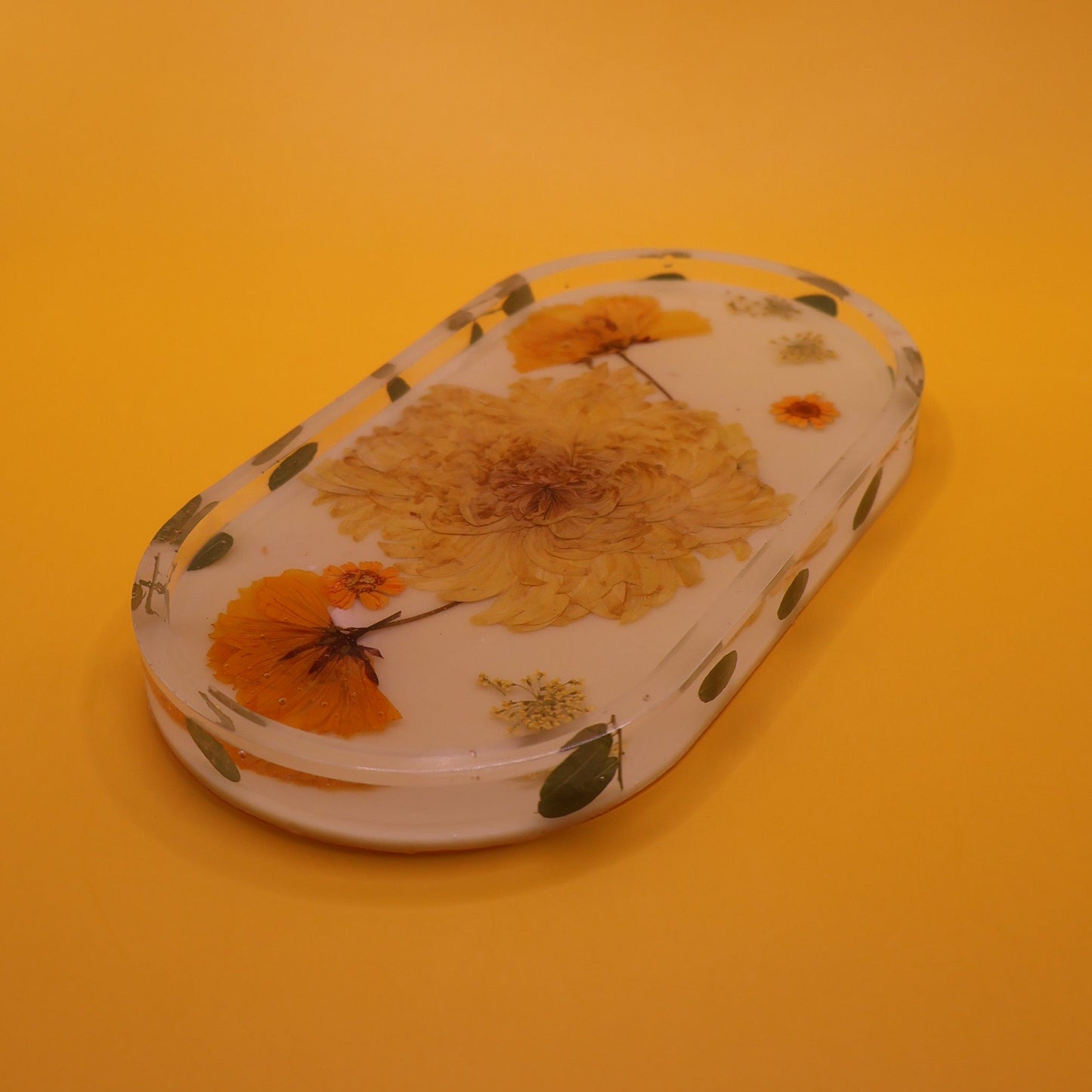 Medium tray