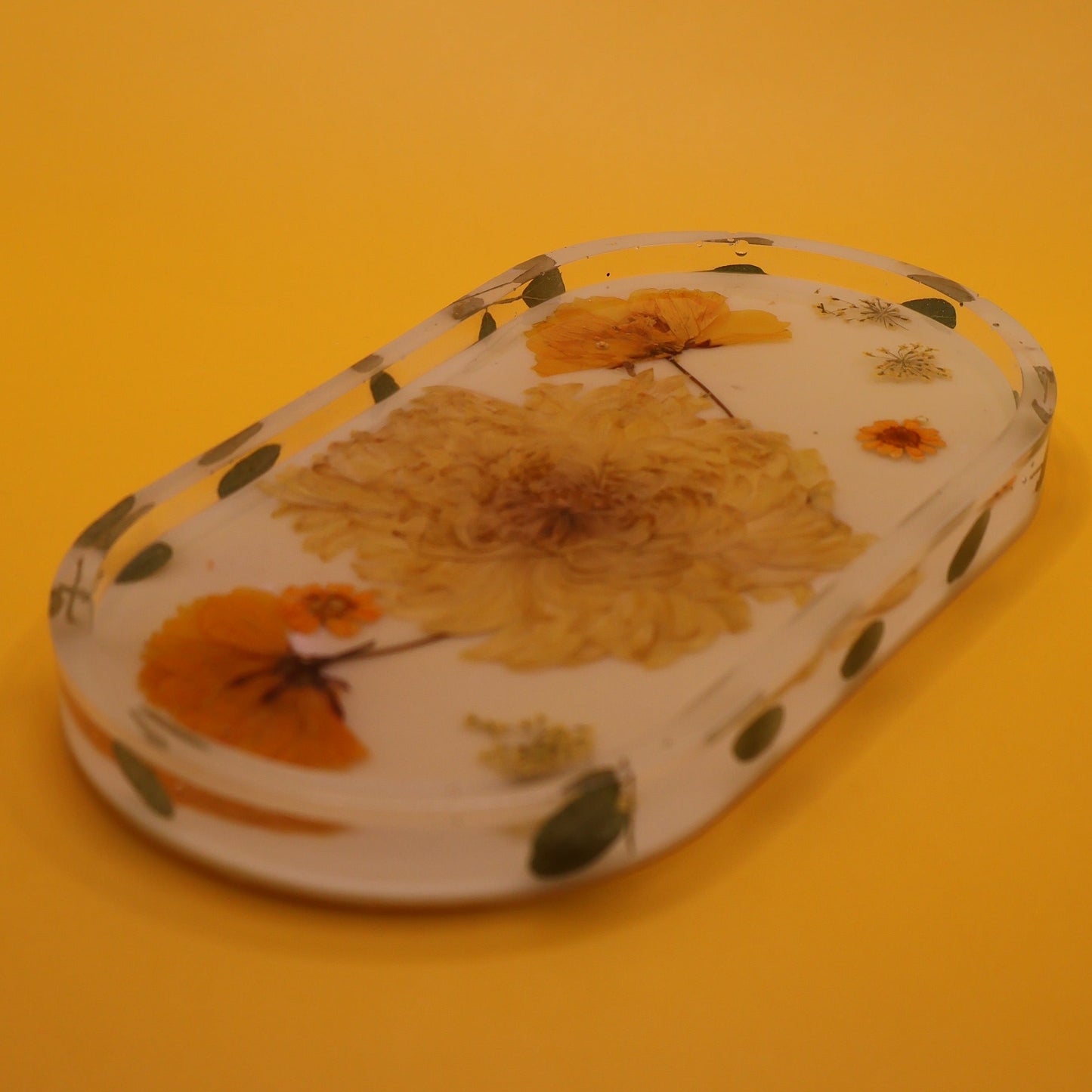 Medium tray