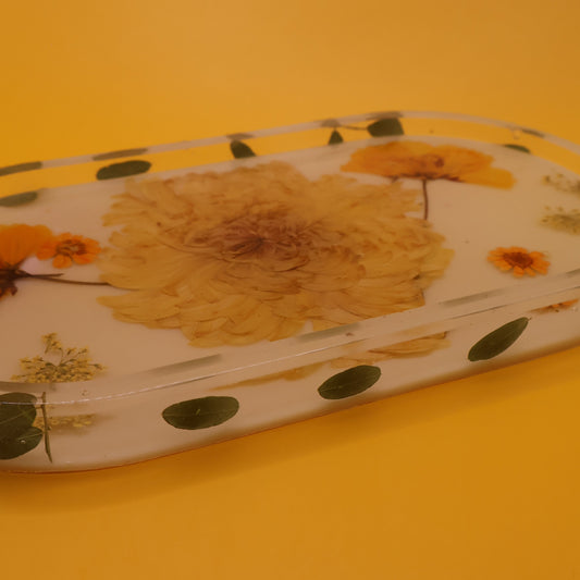 Medium tray