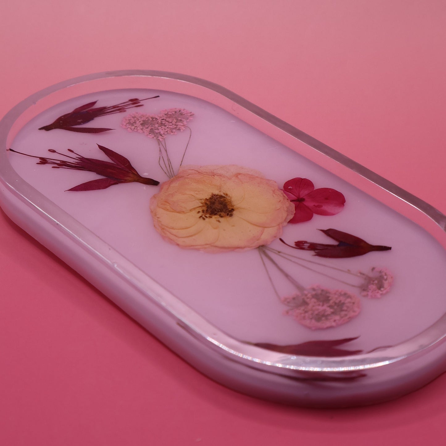 Medium tray