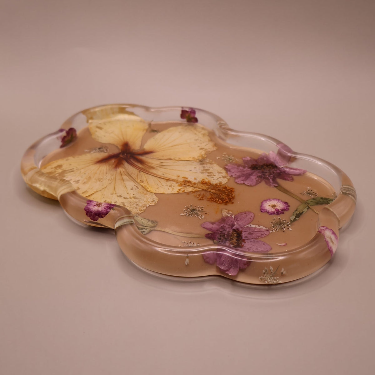 Catch all Tray with Real  Flowers
